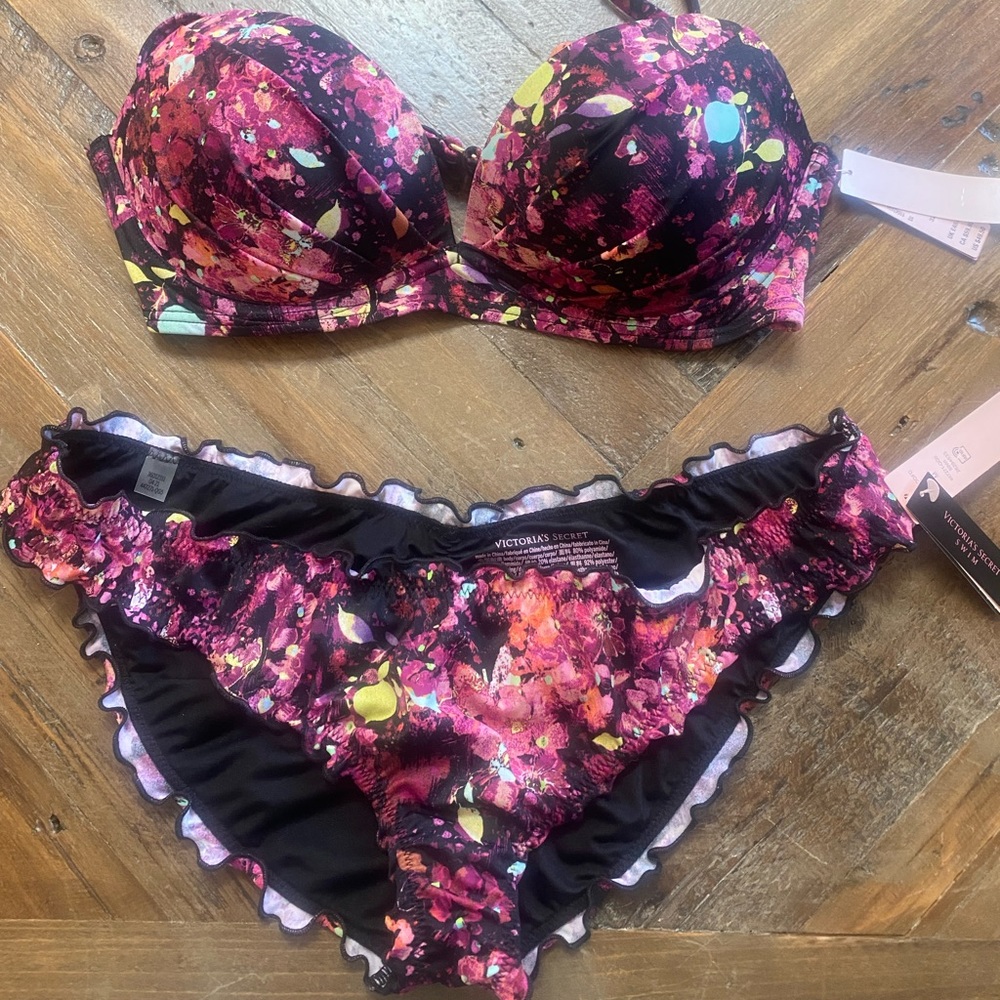 Victoria’s Secret bikini